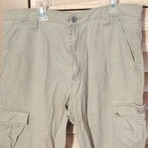 Wrangler Real Comfort Cargo Jeans  Size: 34 X 30